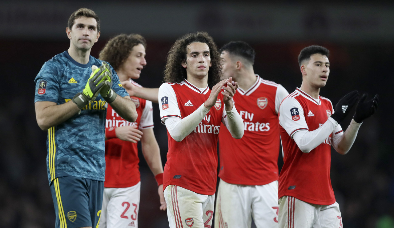 男排世锦赛！中国0-3塞尔维亚，无缘淘汰赛！看看统计（男排世锦赛：中国0比3不敌塞尔维亚，止步小组赛，数据一览）