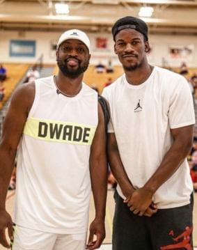 11月22日，在2025华润饮料中超联赛第30轮...（2025赛季华润饮料中超第30轮于11月22日开战）