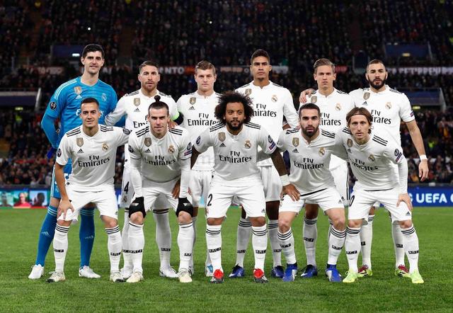 弹无虚发！小卡特三分命中 魔术开场4中4打停尼克斯（小卡特三分手起刀落，魔术开局4投4中迫使尼克斯暂停）