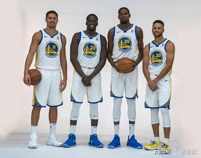 韩鹏：瓦科在我们心里已是最佳射手，希望明年能给他争回来（韩鹏：瓦科在我们心中已是最佳射手，盼明年替他夺回这一头衔）