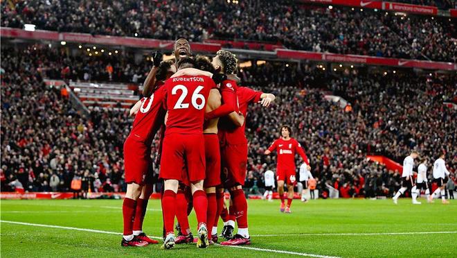 库蒂尼奥身价下降到350万欧，巅峰身价1.5亿，本赛季52场11球（库蒂尼奥身价跌至350万欧，曾达1.5亿巅峰，本季52场打入11球）