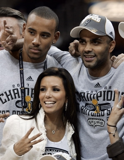 CBA：浙江队客场2-1力克辽宁（CBA：浙江队客场险胜辽宁，系列赛2-1领先）