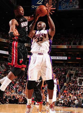 篮球篮网球员训练视频引粉丝关注（篮网球员训练视频走红，粉丝热议）