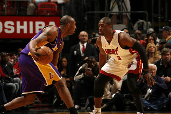 马刺队史最佳组合：福克斯&卡斯尔&哈珀（马刺历史最强三人组：福克斯、卡斯尔与哈珀）