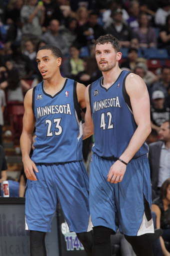 弗里克西甲场均积分2.36，执教50+场主帅中仅次于瓜帅和穆帅（西甲场均2.36分，弗里克在50+场主帅中仅次于瓜帅与穆帅）