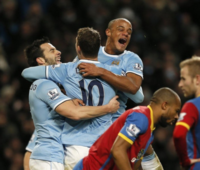 马克西单节再砍13分，带队顶住勇士凶猛反扑（马克西单节再取13分，率队抗住勇士疯狂追击）